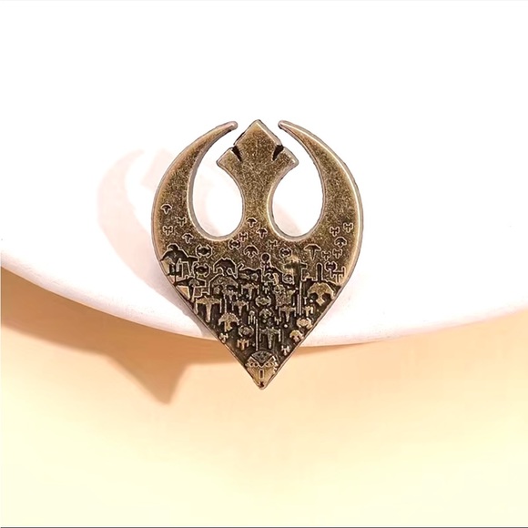 Star Wars Pin - Picture 3 of 5